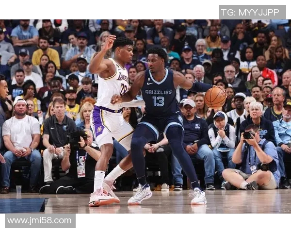 11月12日灰熊对火箭精彩直播全程回顾与赛后分析